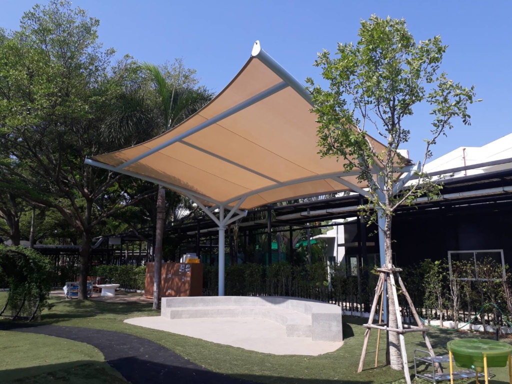 Nên chọn khung nhôm hay inox khi thi công bạt căng ngoài trời?