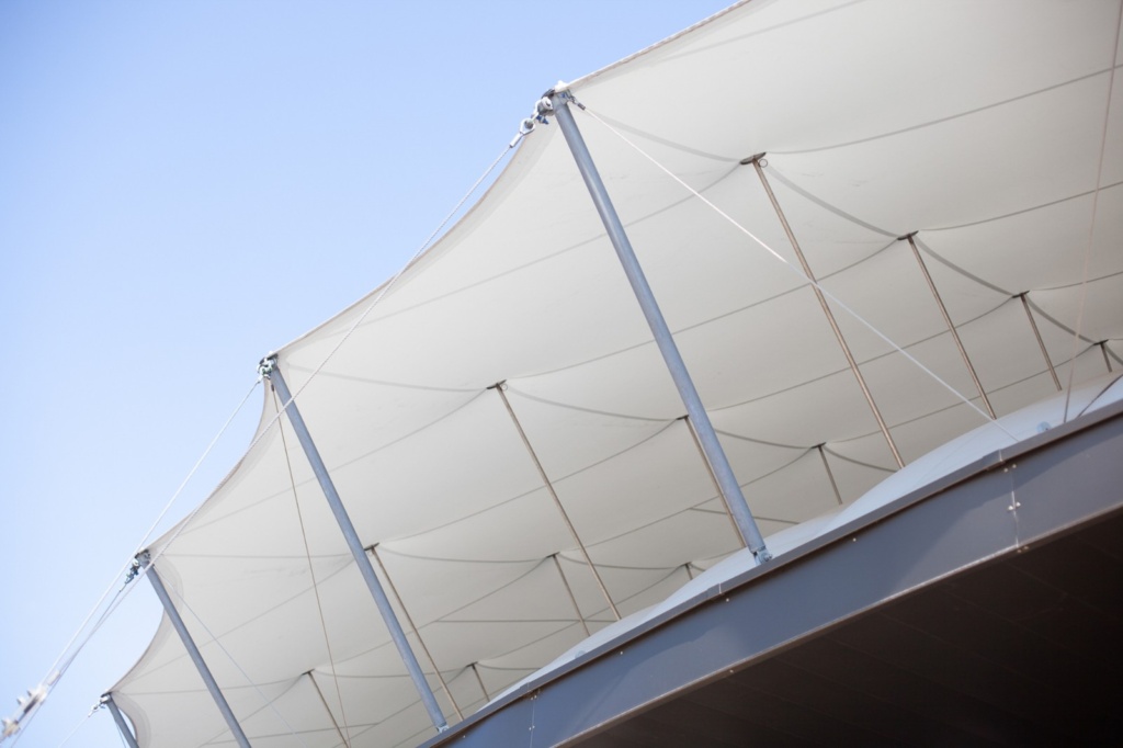 Gợi ý checklist bảo trì bạt căng kiến trúc định kỳ